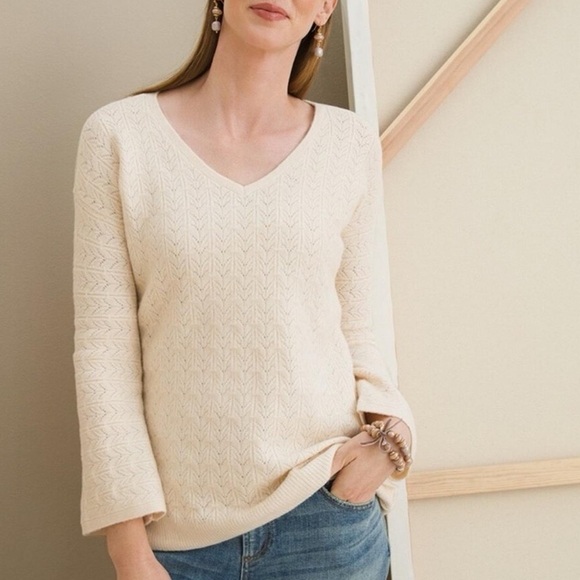 Chico's Drama Cable Pullover V-neck Sweater Oatmeal - Picture 2 of 14